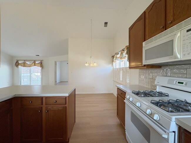 Building Photo - 2611 Cedar Glade Dr