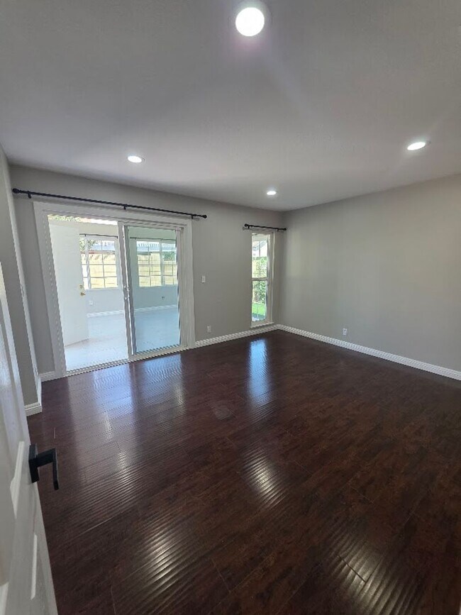Building Photo - 12947 Arabella Pl