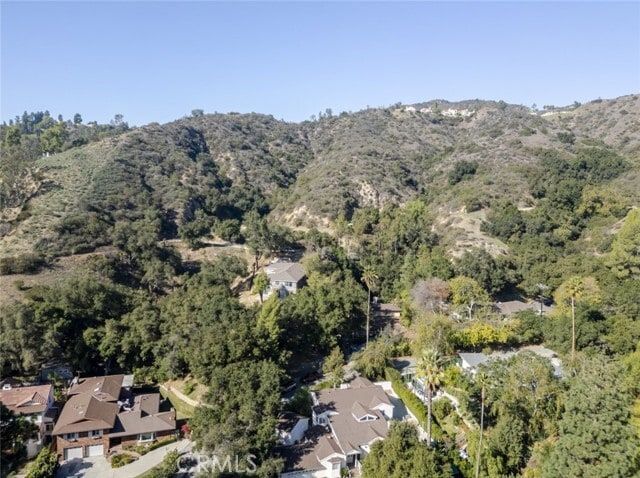 Building Photo - 2255 E Chevy Chase Dr