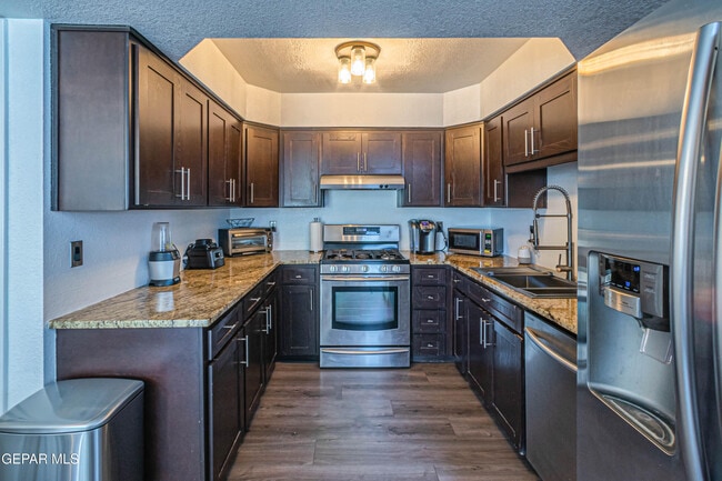 Building Photo - 7573 Le Conte Dr