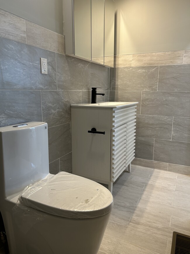 Building Photo - 72 Delaware Ave