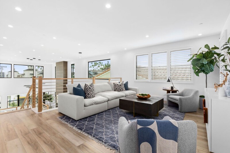 Building Photo - 24722 La Cresta Dr