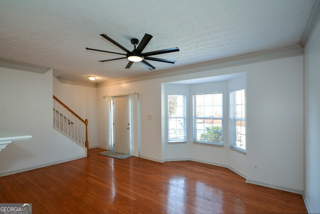 Building Photo - 5460 Hampton Ct