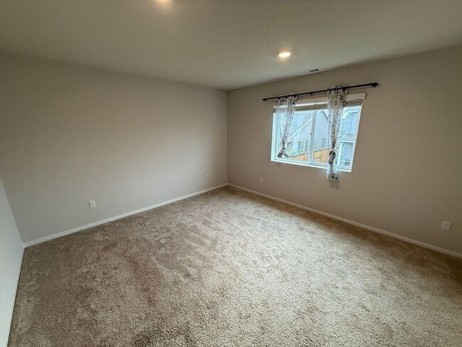 Building Photo - 4816 Apollo Ave