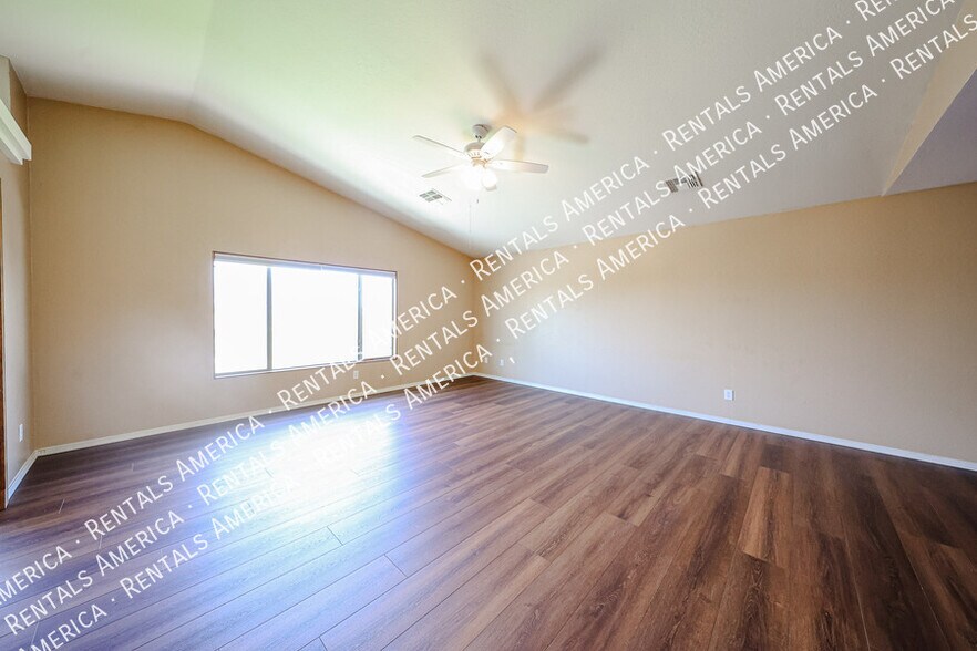 Building Photo - 23808 N Tayrien Ln