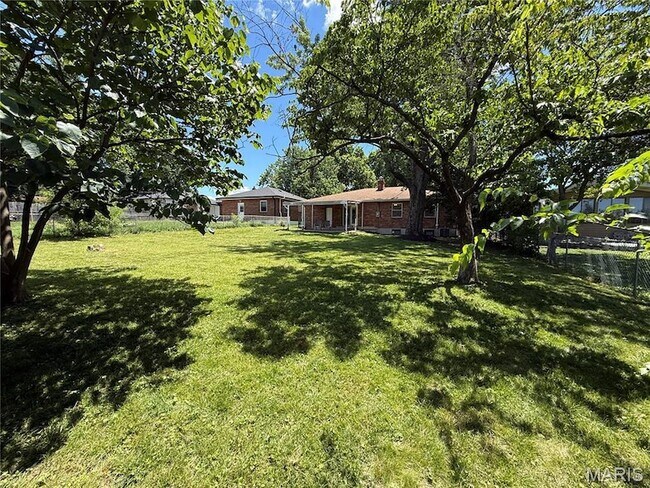 Building Photo - 6321 Monterey Dr