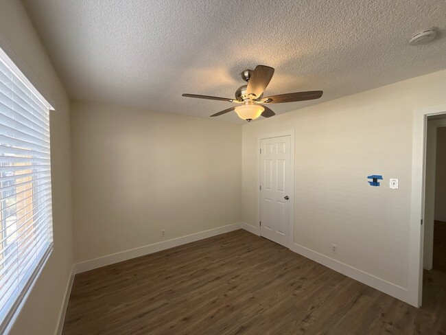 Building Photo - 1304 Rexford Pl