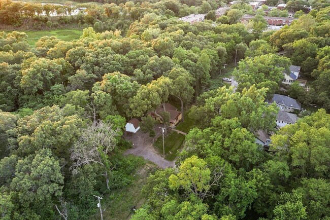 Building Photo - 234 N Hamilton St