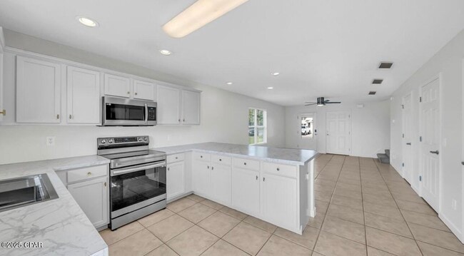 Building Photo - 2108 Sterling Cove Blvd