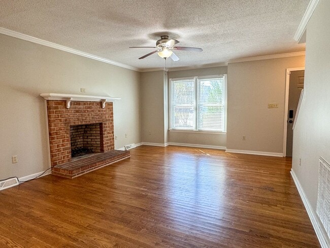 Building Photo - 4308 Boxwood Dr