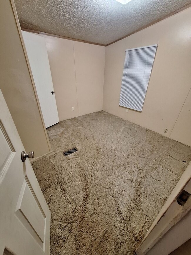 Building Photo - 103 Co Rd 151