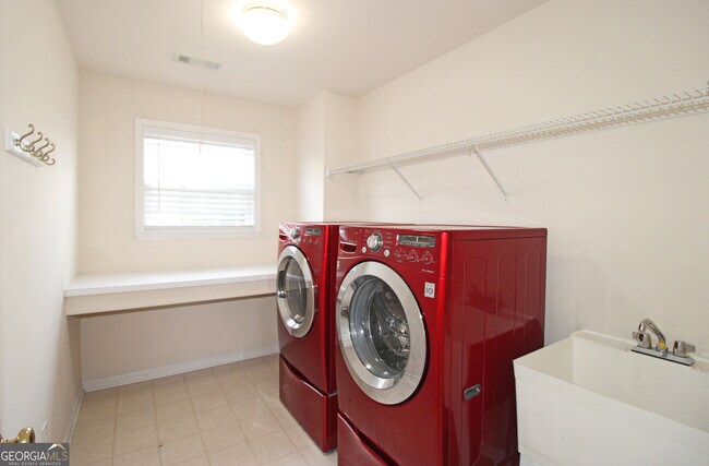 Building Photo - 8155 Cavendish Pl