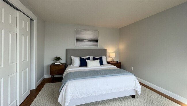 Building Photo - 324 Princeton St