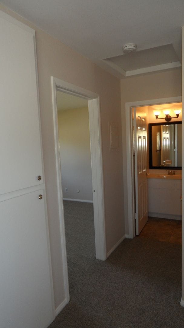 Building Photo - Clark 157-161