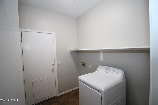 Building Photo - 8166 W Rose Garden Ln