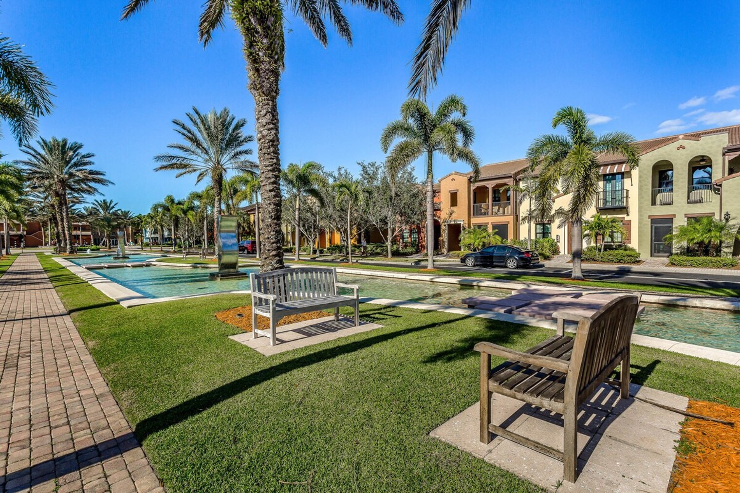 Building Photo - 9115 Capistrano St S