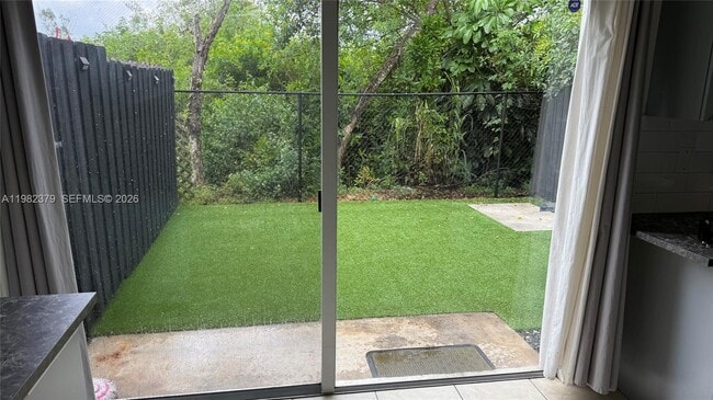 Building Photo - 3001 SE 17th Ave