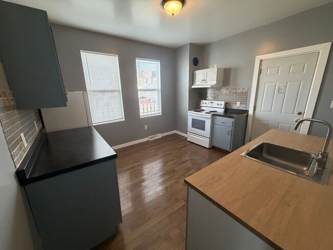 Building Photo - 1748 N 18th St