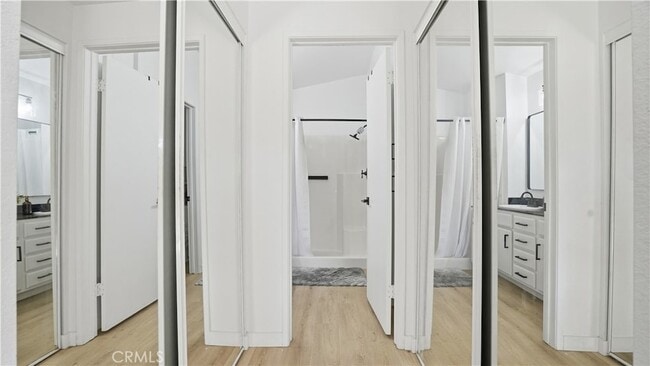 Building Photo - 405 Ribbon Beach Way