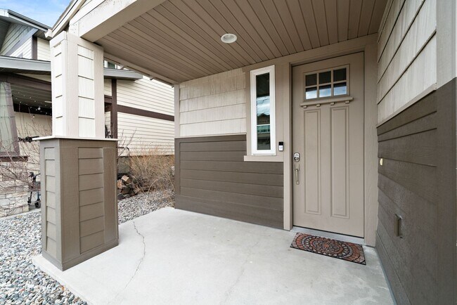 Building Photo - 3083 Lori Ln