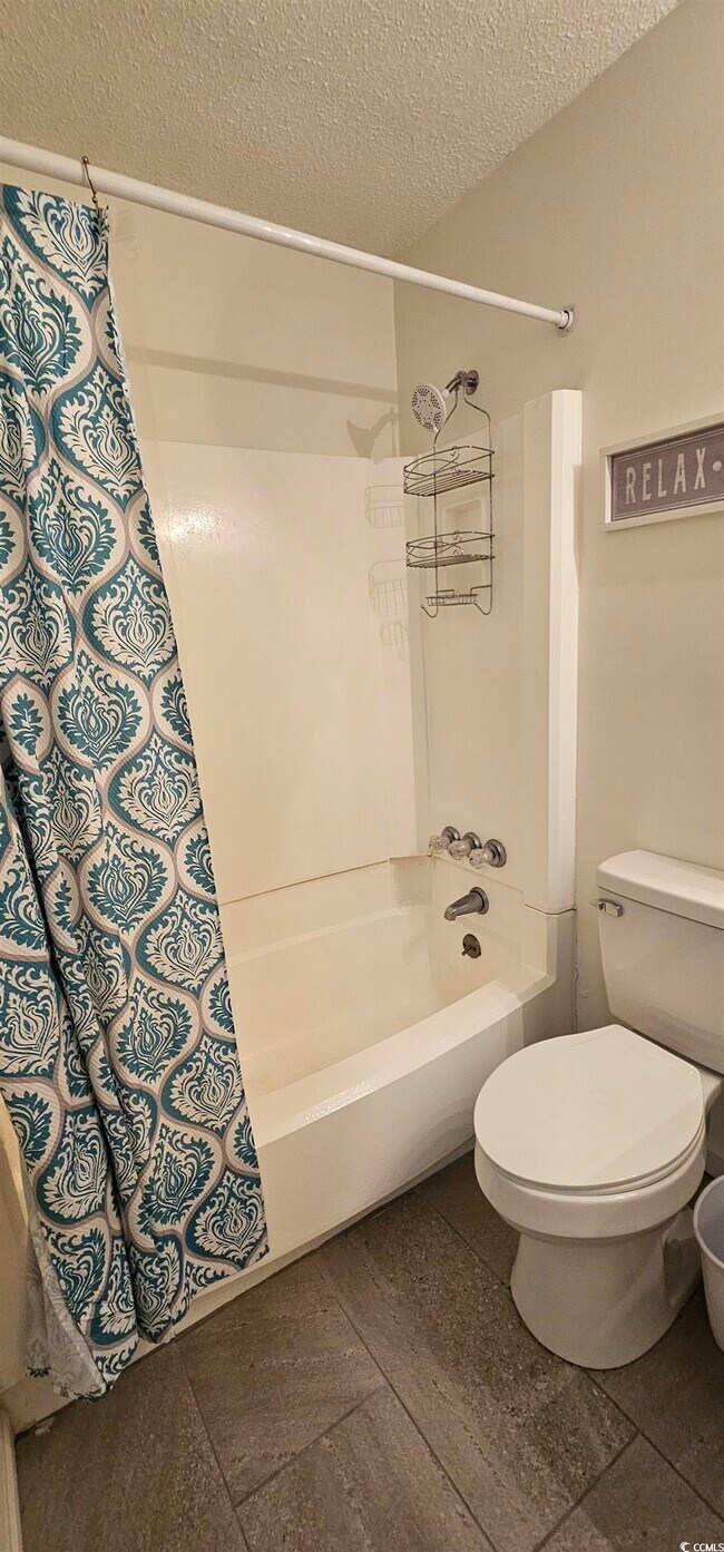 Building Photo - 1711 Fawn Vista Dr N