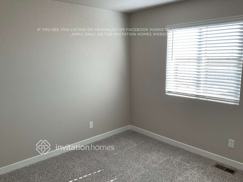 Building Photo - 11811 Mission Peak Pl