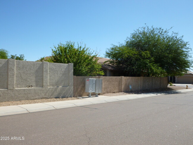 Building Photo - 4604 E Sands Dr