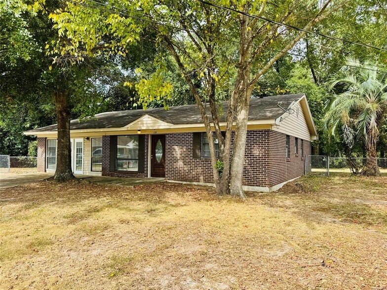 Building Photo - 114 Till Ct