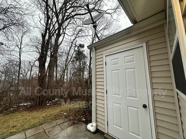 Building Photo - 1101 Downs Blvd