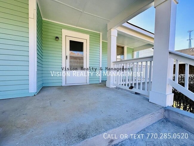 Building Photo - 31 Reynolds St