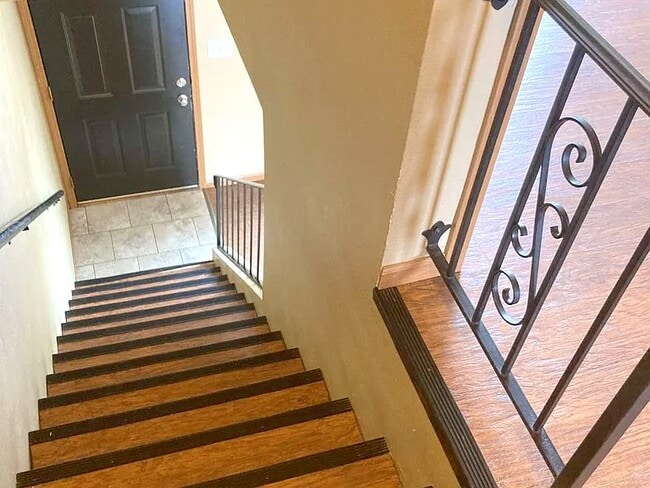 Building Photo - 309 Biggs Dr