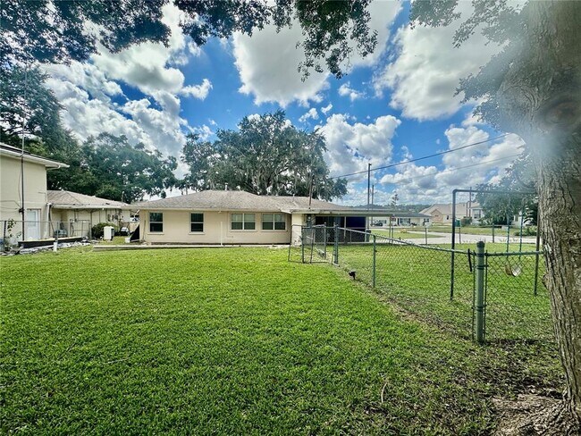 Building Photo - 1105 N Lake Otis Dr SE