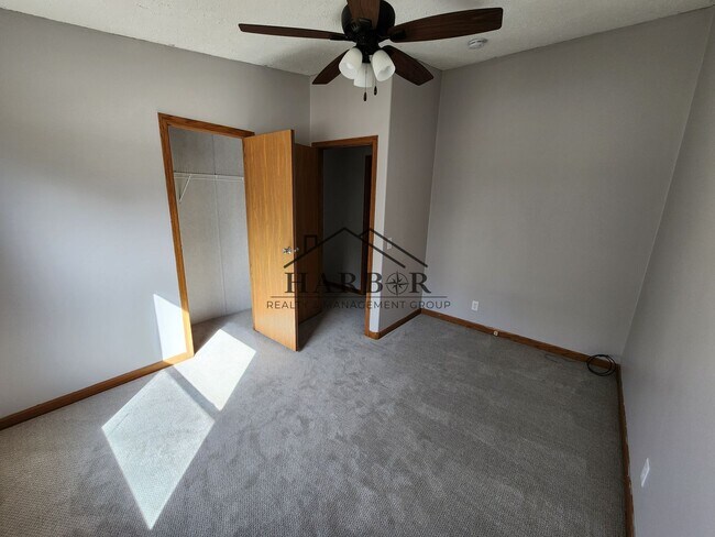 Building Photo - Single Family Home in Kasson, MN