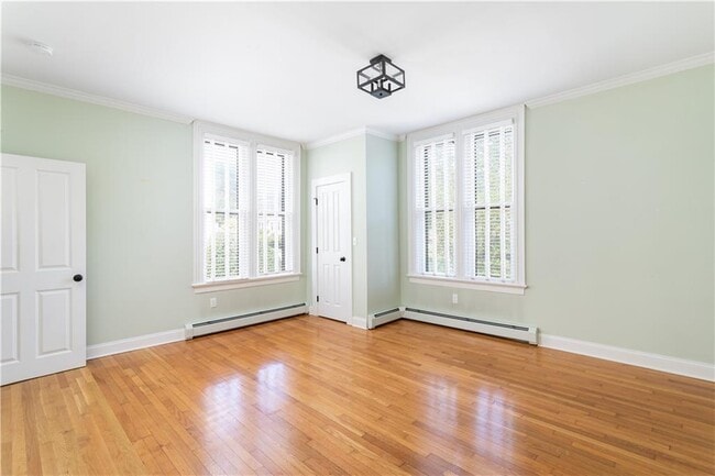 Building Photo - 29 Champlin St