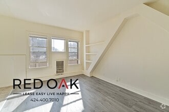 Building Photo - 537 S Kenmore Ave