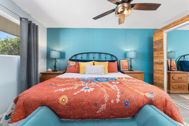 Building Photo - 11031 W Cumberland Dr