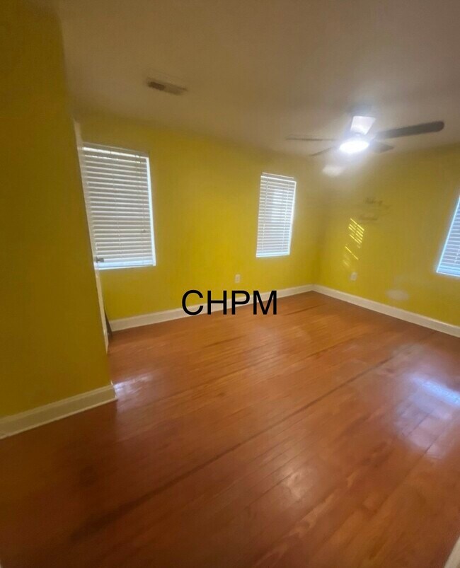 Building Photo - 843 Jordan Rd