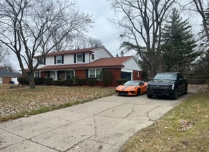 Building Photo - 24610 Lafayette Cir