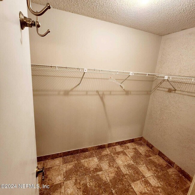 Building Photo - 4460 Crooked Oak Ct