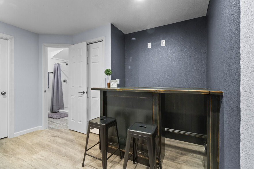 Building Photo - 115 Alydar Dr