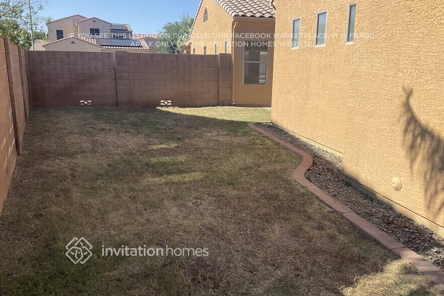 Building Photo - 15949 W Mauna Loa Ln
