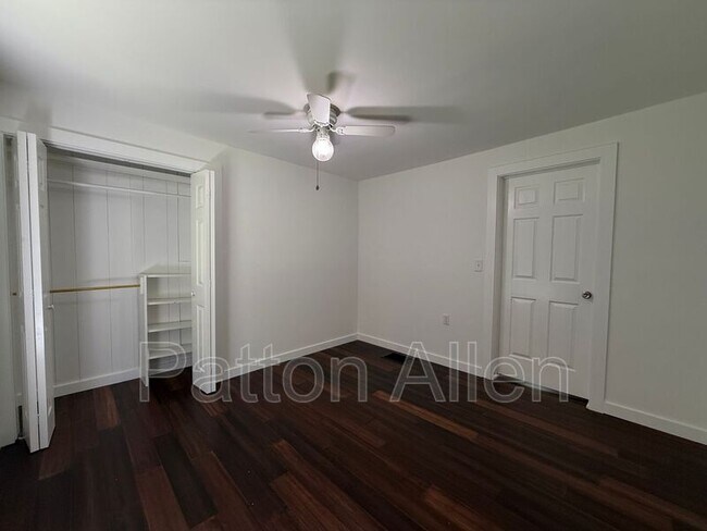 Building Photo - 152 Ardmore St