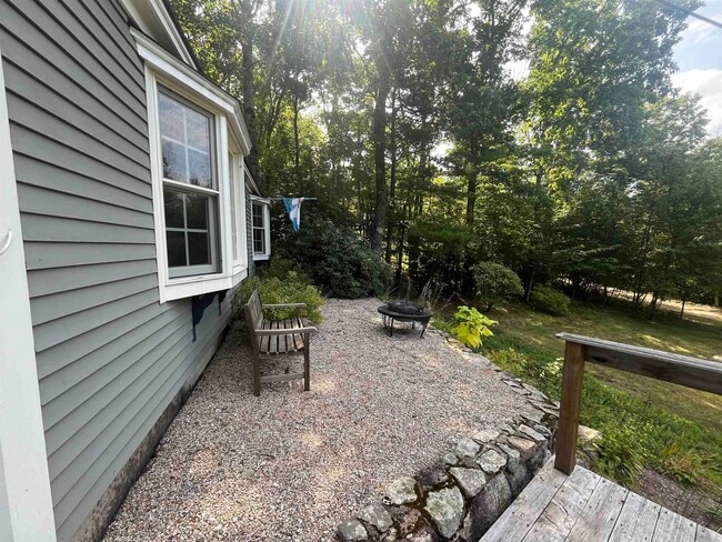 Building Photo - 64 Quarry Ln