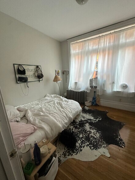 Building Photo - 38 Hemenway St