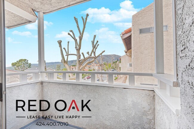 Building Photo - ~1 Month FREE~ Welcoming One Bedroom with ...