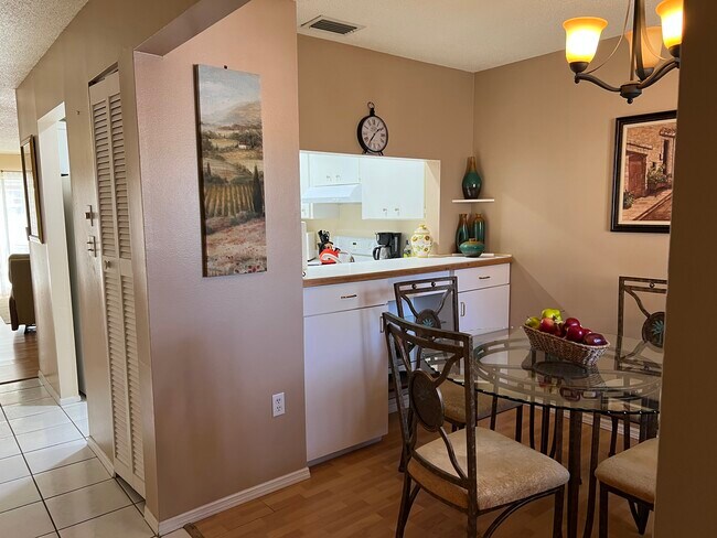 Building Photo - 2772 Woodgate Ln