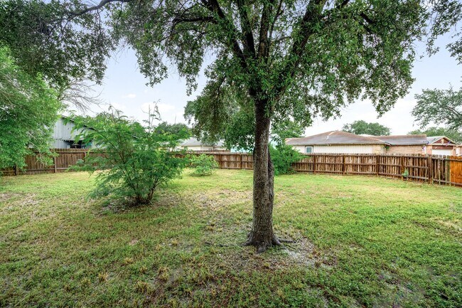 Building Photo - 11313 Red Creek Cir
