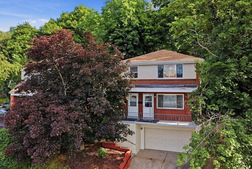 Building Photo - 168 Bryson Ave