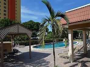 Building Photo - 124 NE 19th Ct