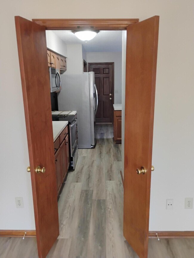 Building Photo - 339 Clover Ln